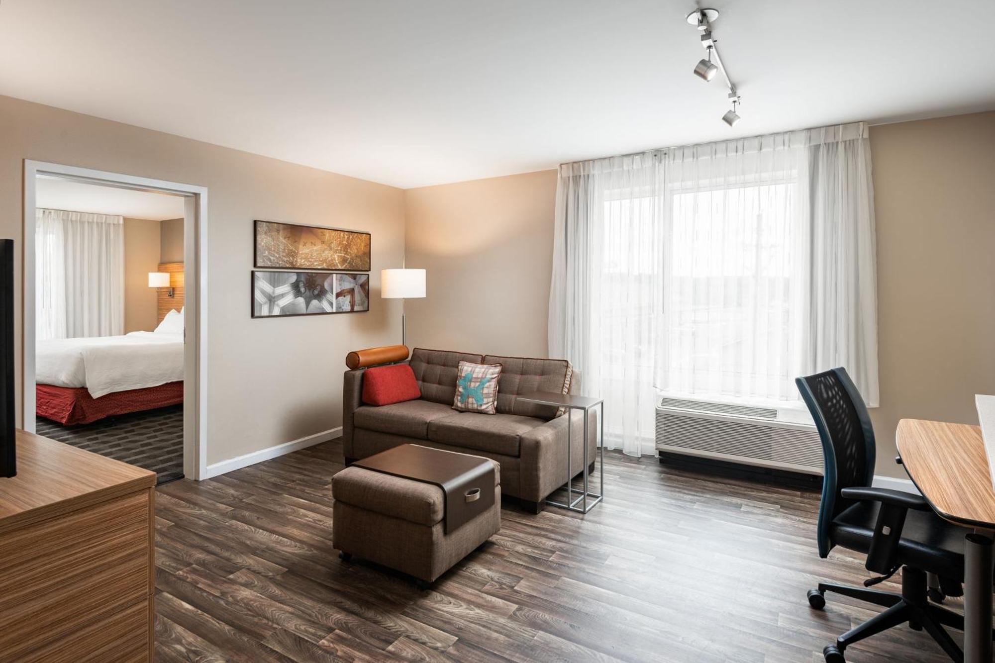 Towneplace Suites By Marriott Кливленд Номер фото