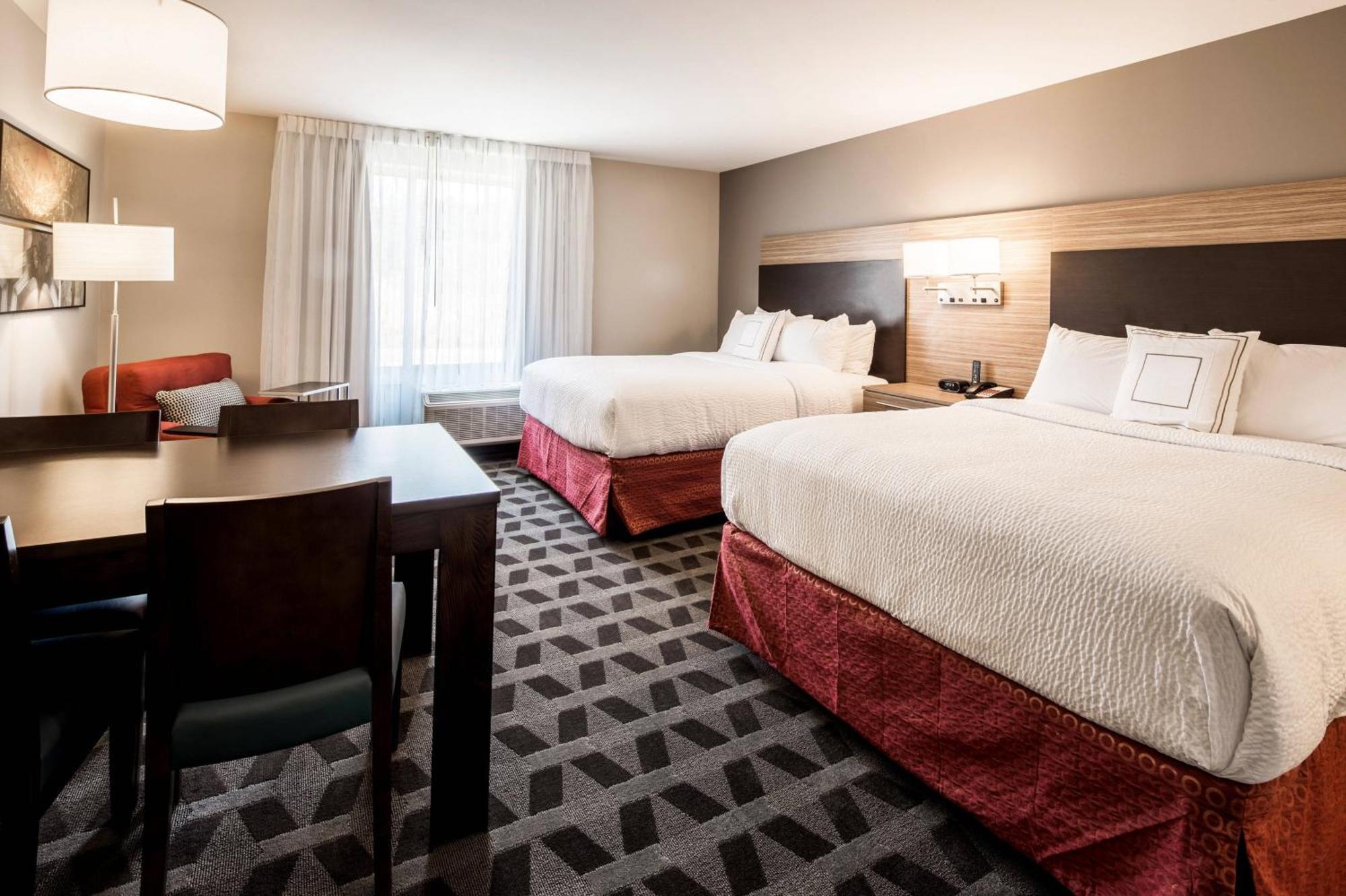 Towneplace Suites By Marriott Кливленд Номер фото